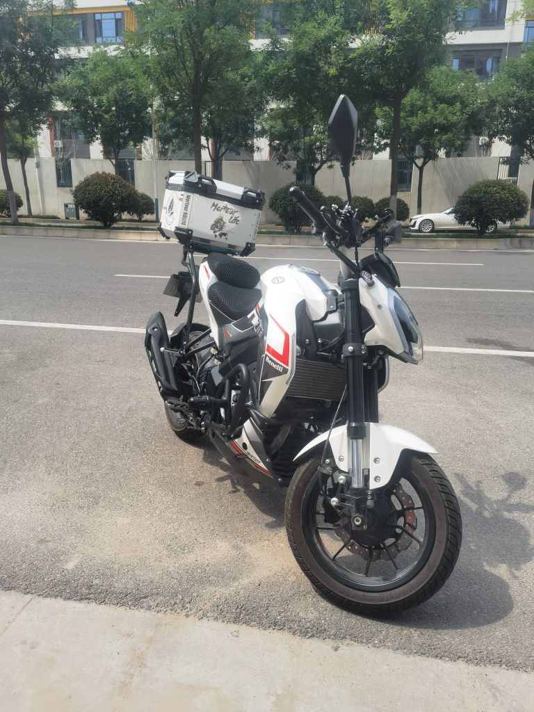 贝纳利 小迅龙 BN150S