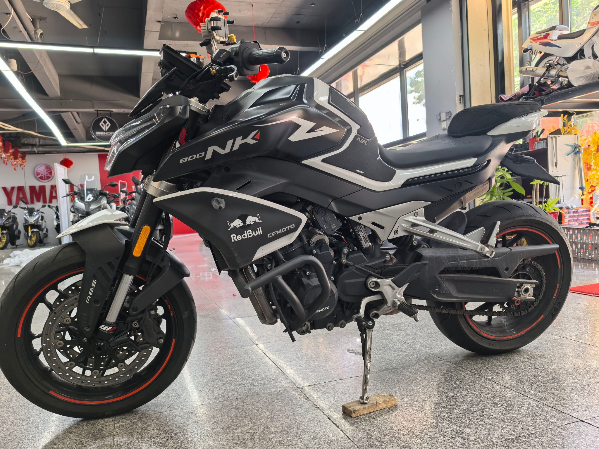 春风 800NK