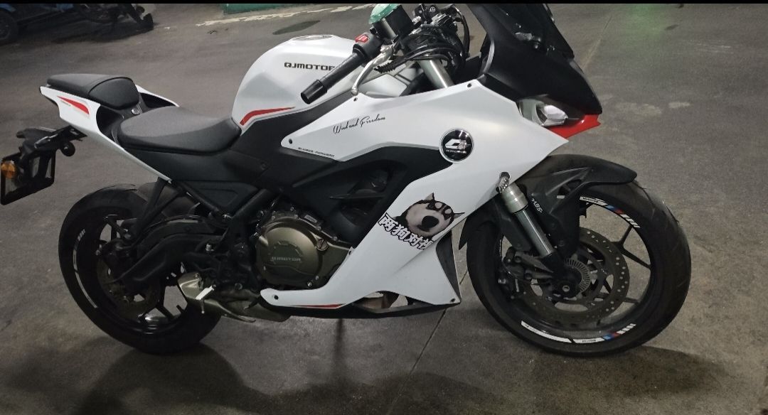 QJMOTOR 赛250
