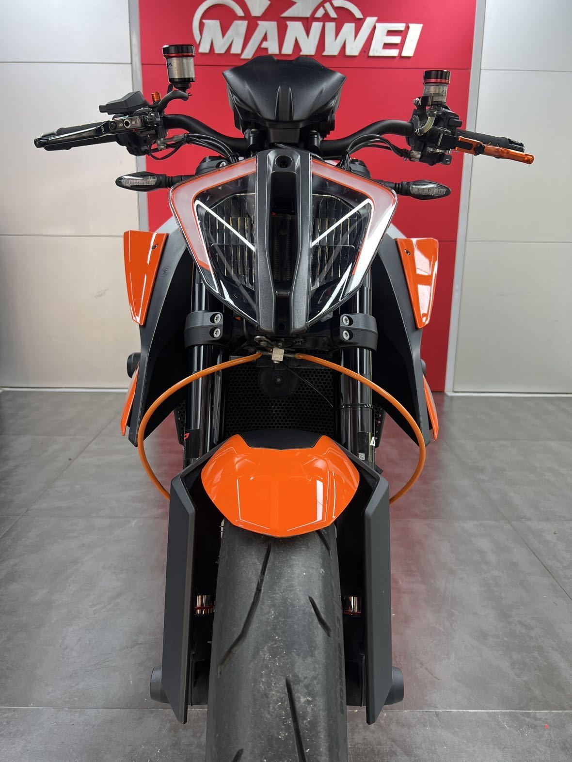 KTMR2R 1290 Super Duke