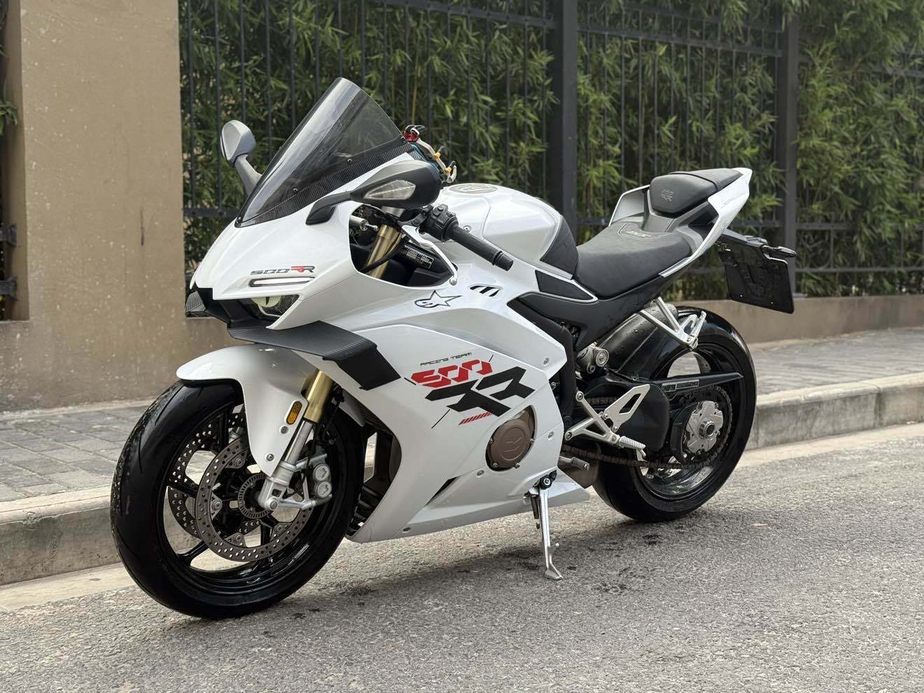张雪机车 500RR