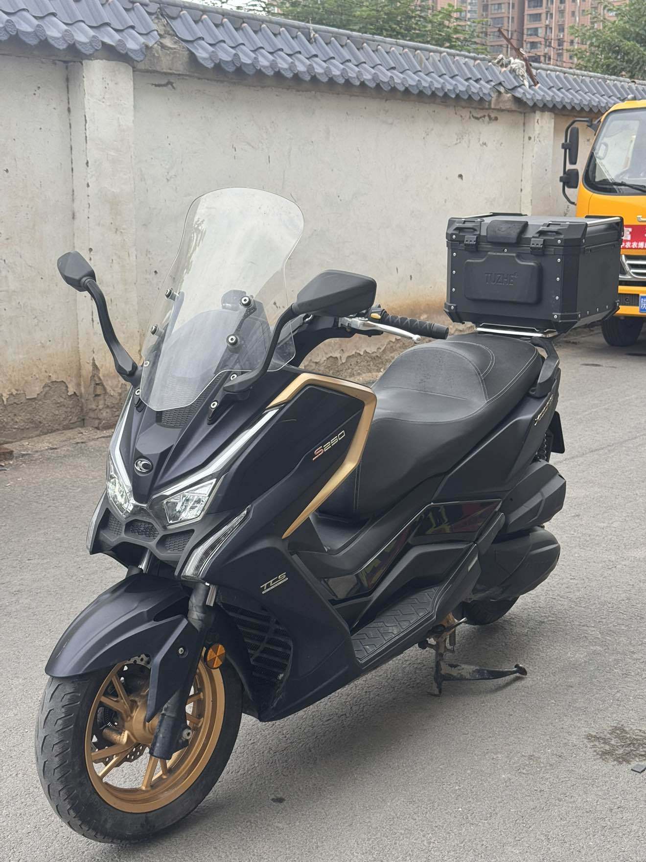 光阳 赛艇 S250