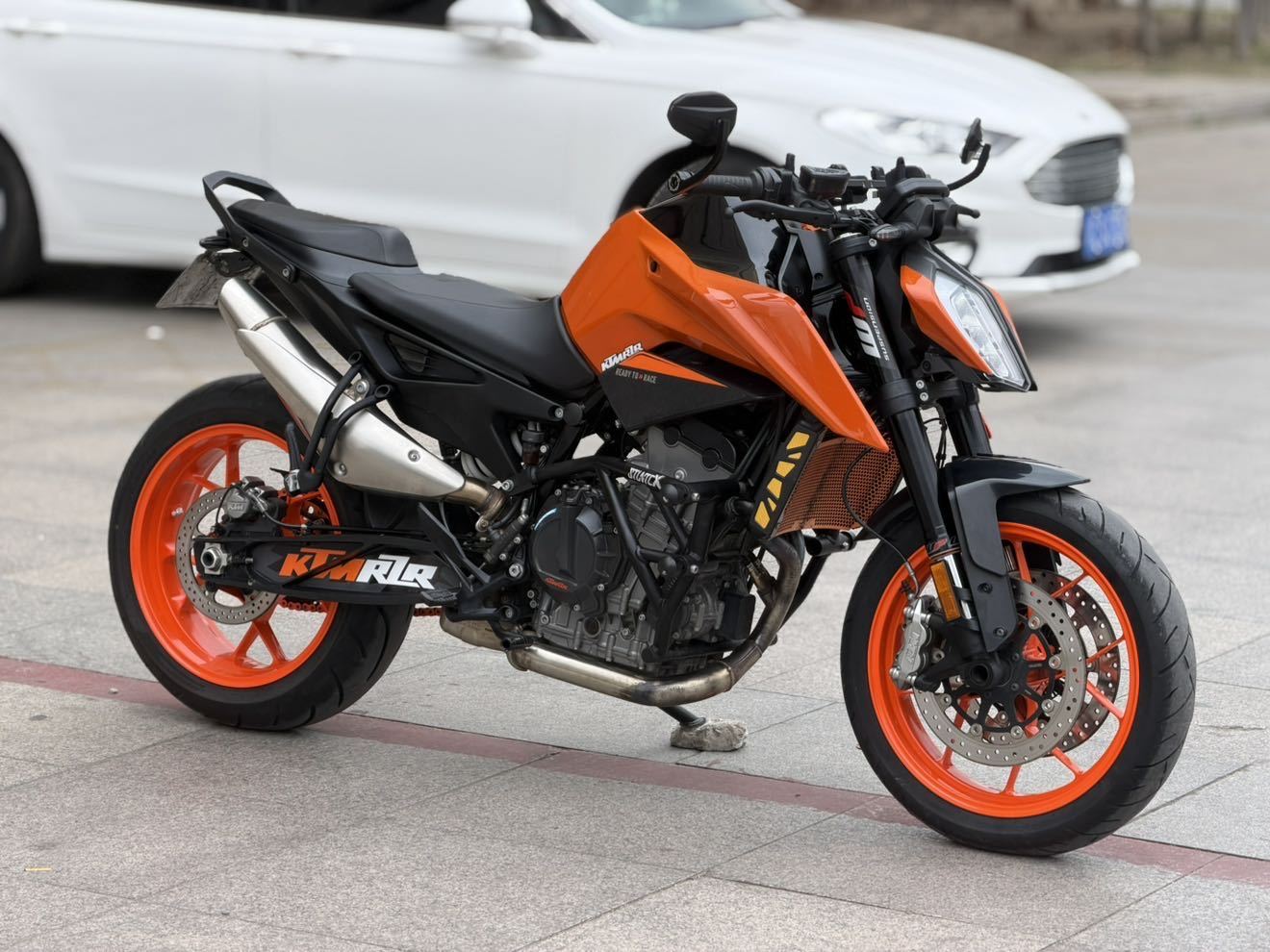 KTMR2R 790 Duke