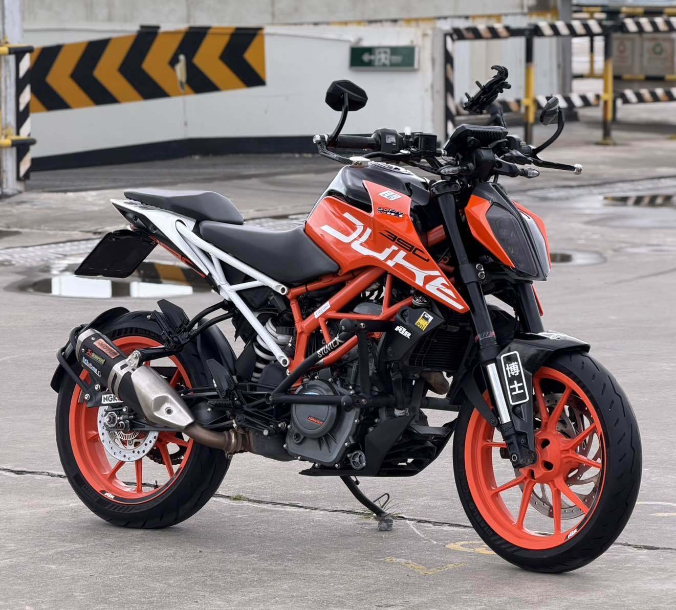 KTMR2R 390 Duke
