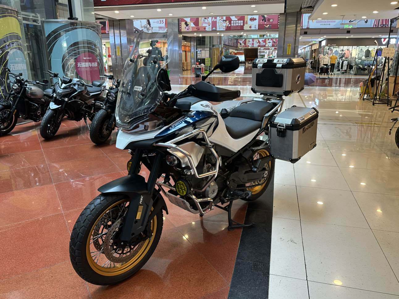 春风 800MT