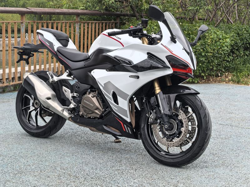 QJMOTOR 赛450