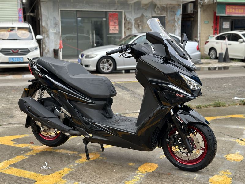 光阳 赛艇 ST250