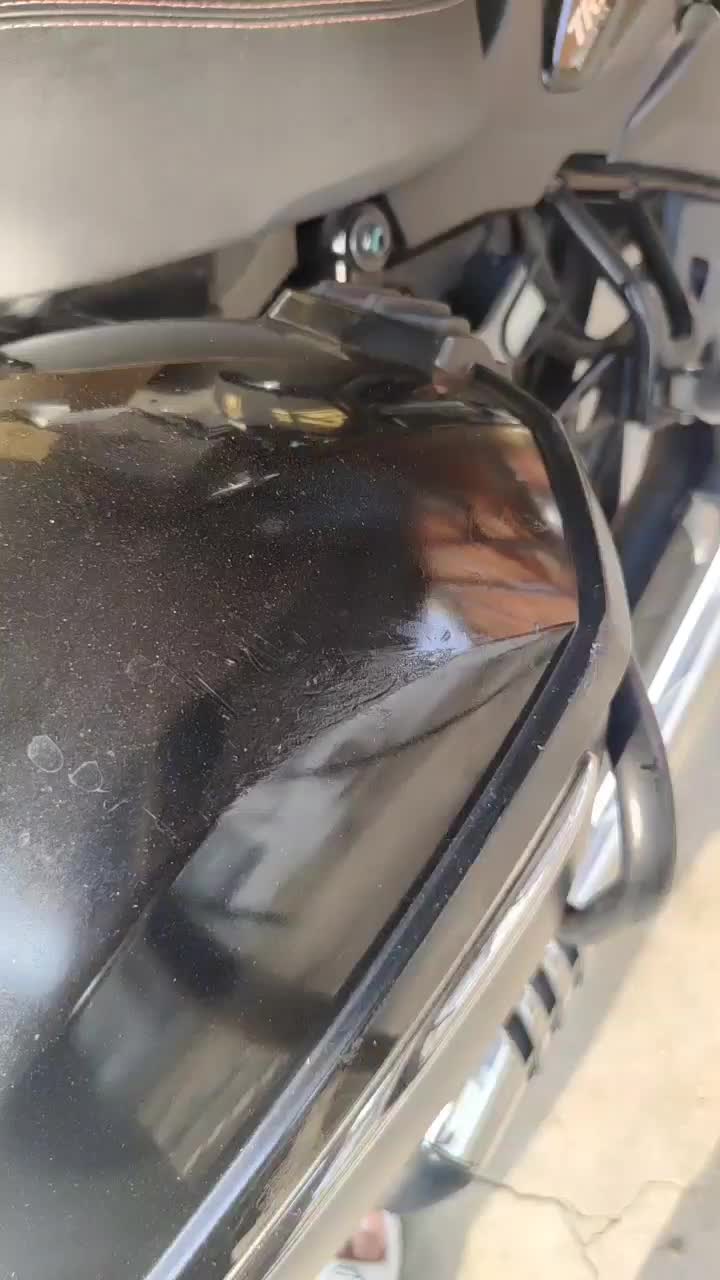 豪爵 TR300