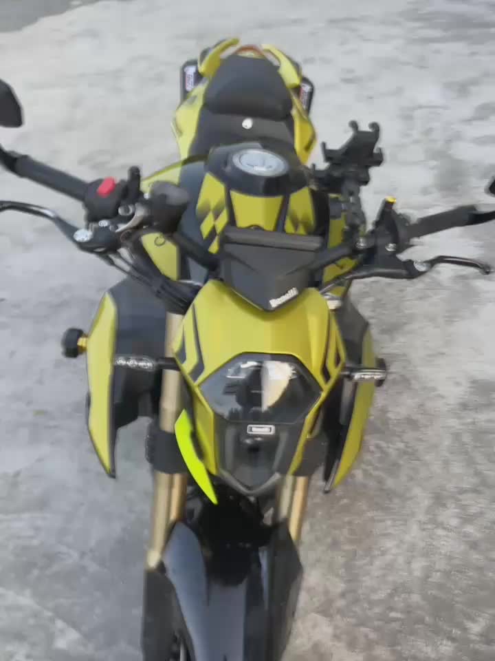 贝纳利 TNT600i