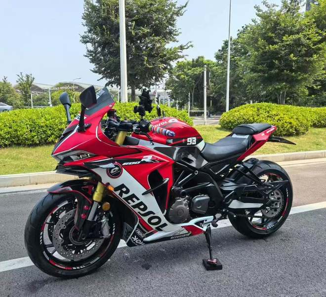 QJMOTOR 赛600