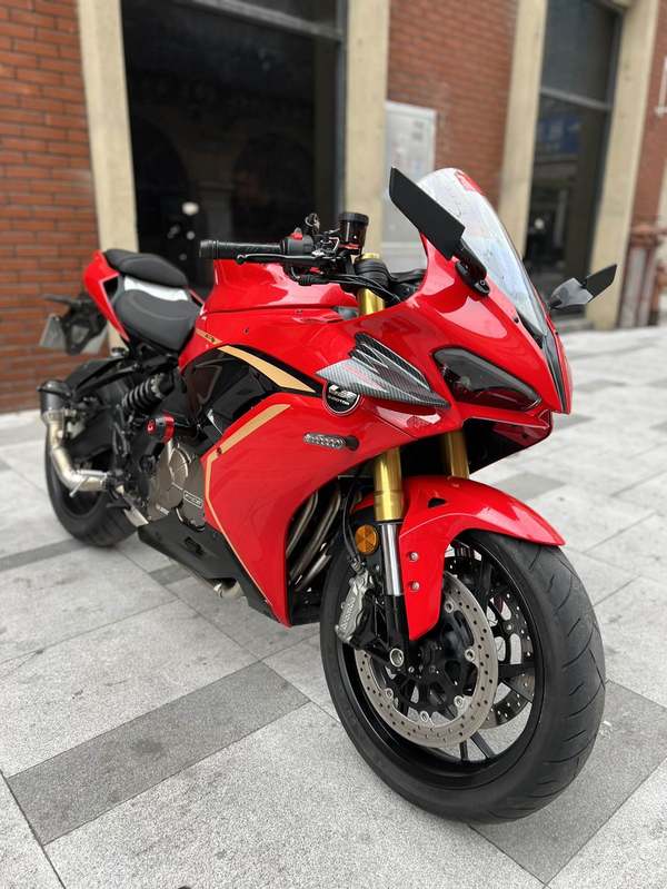 QJMOTOR 赛600