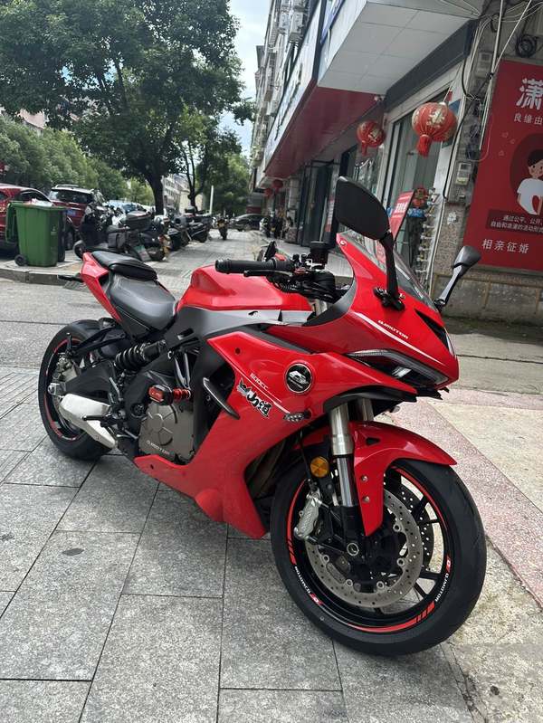 QJMOTOR 赛600