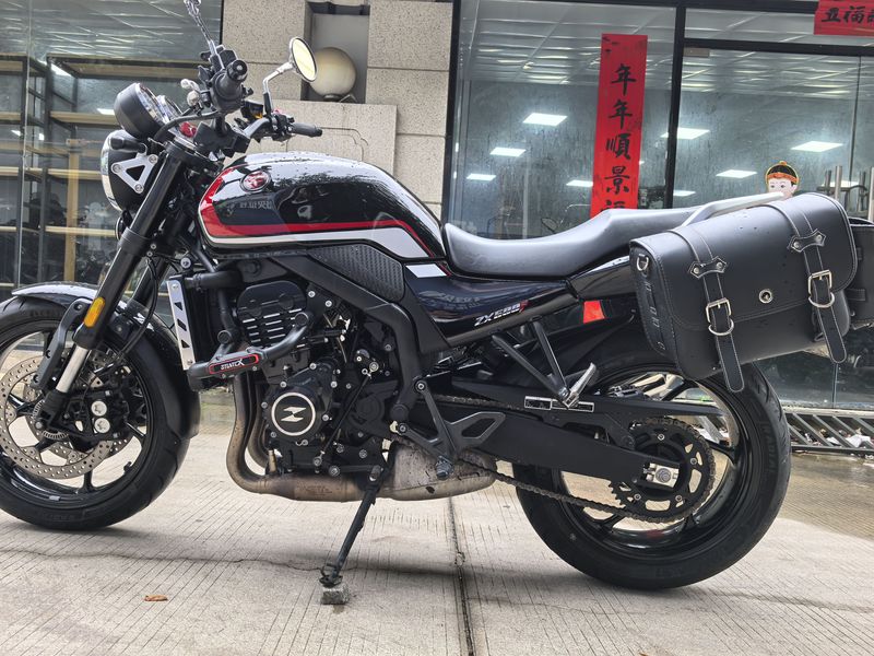 张雪机车 500F