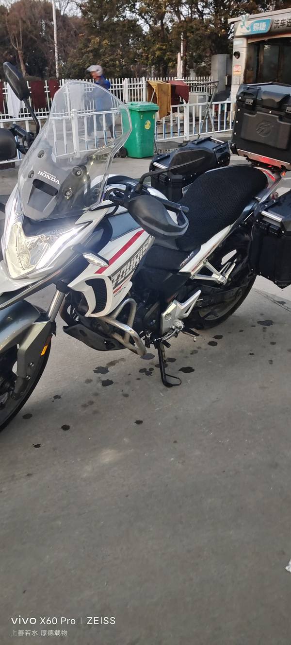 五羊本田 猛鸷 CB190X