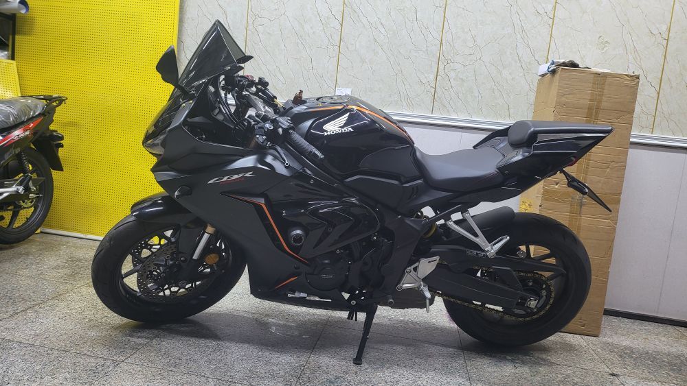 本田DREAMWING CBR650R