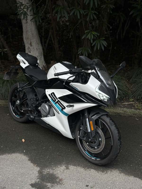 春风 250SR