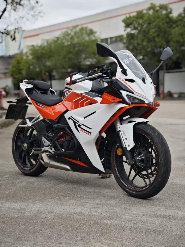 赛科龙 RC250