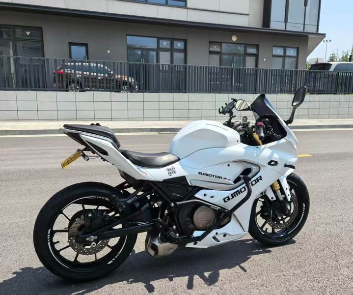 QJMOTOR 赛250