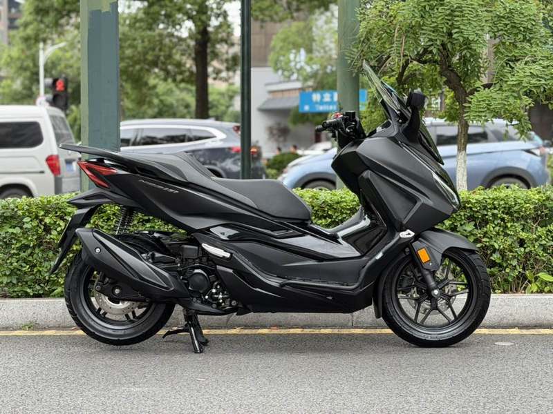 本田WING NSS350