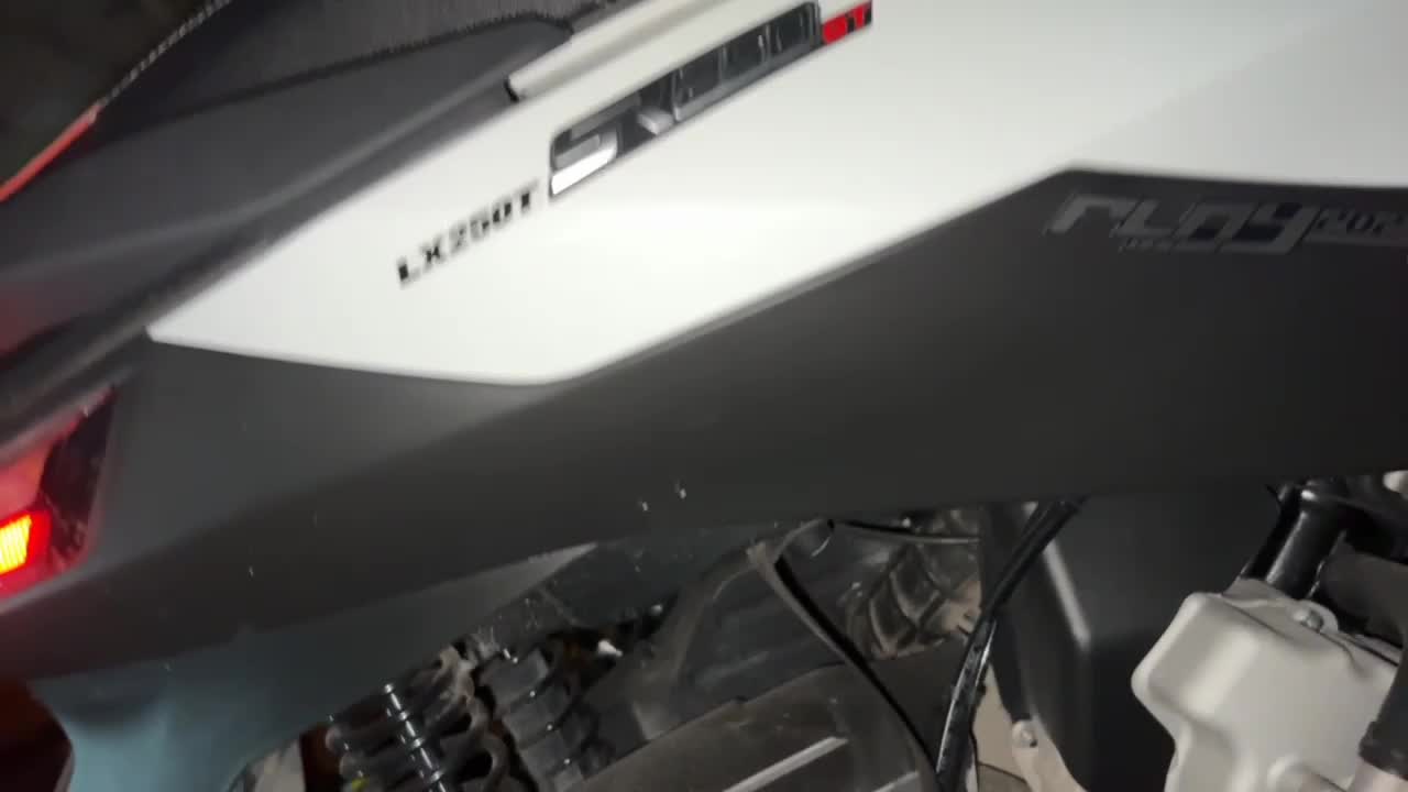 无极 SR250GT