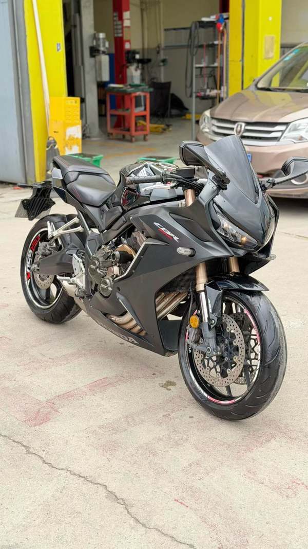 本田DREAMWING CBR650R