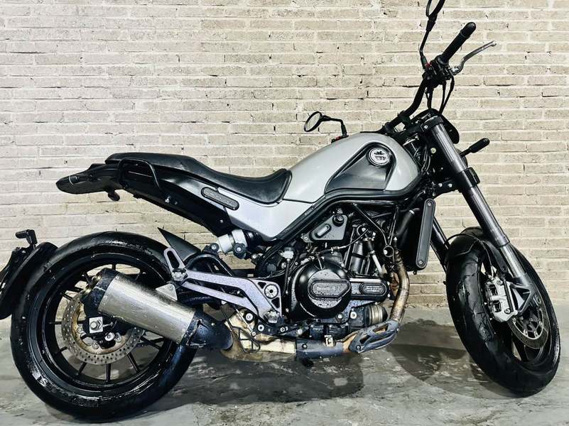 贝纳利 幼狮 Leoncino 500