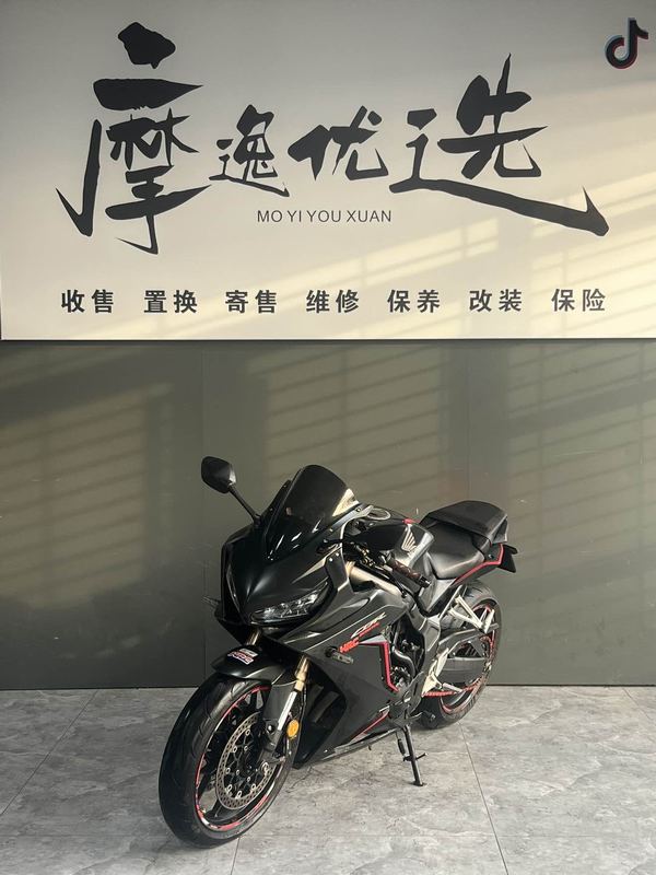 本田DREAMWING CBR650R