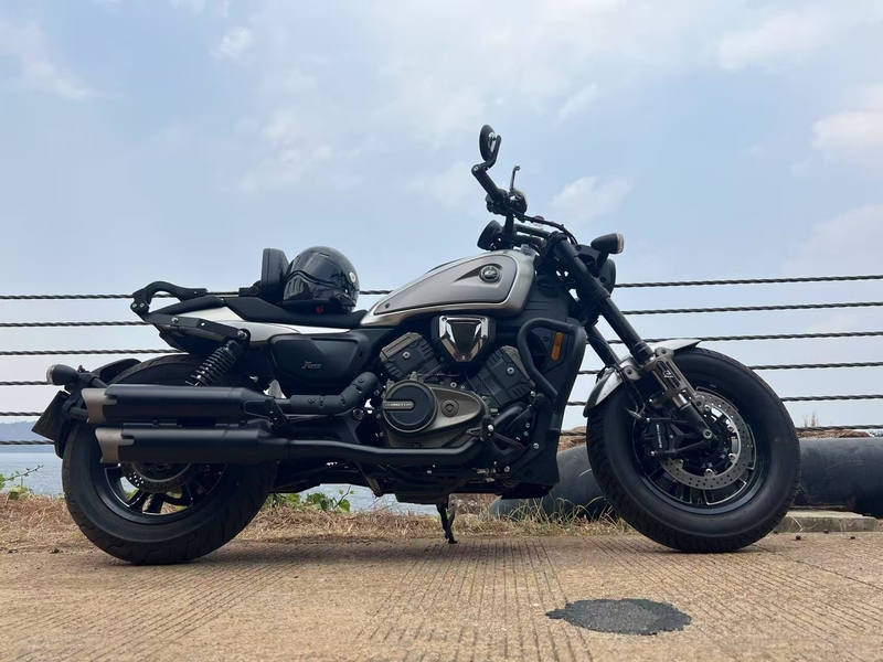 QJMOTOR 闪600