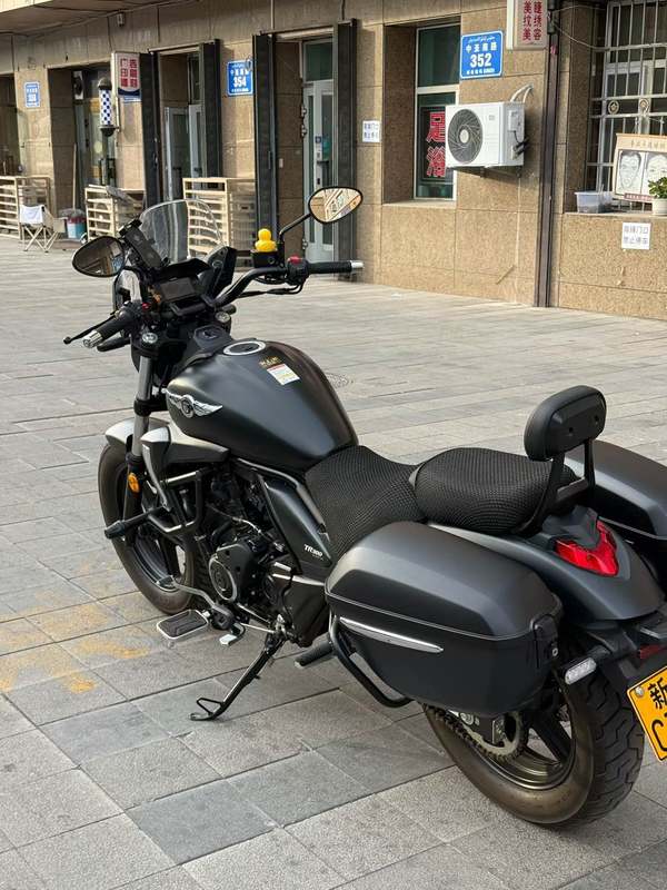 豪爵 TR300