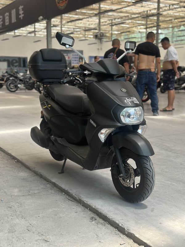 建设雅马哈 旭鹰125