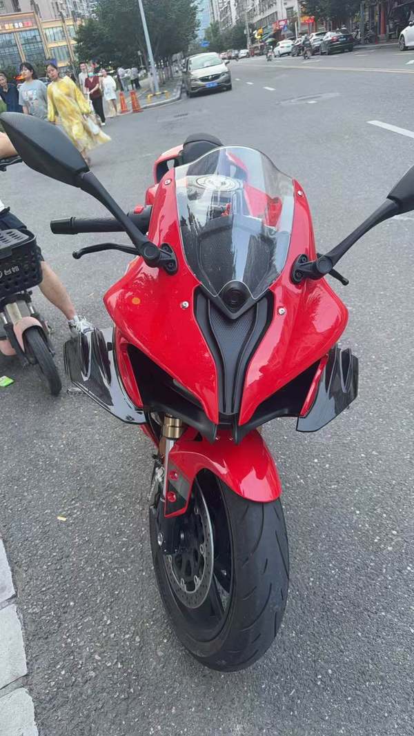 QJMOTOR 赛800