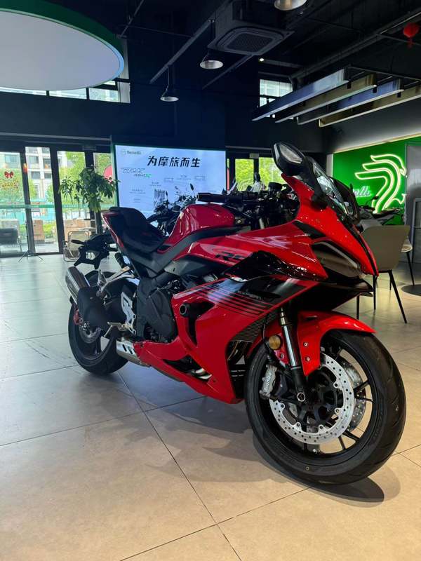 QJMOTOR 赛600