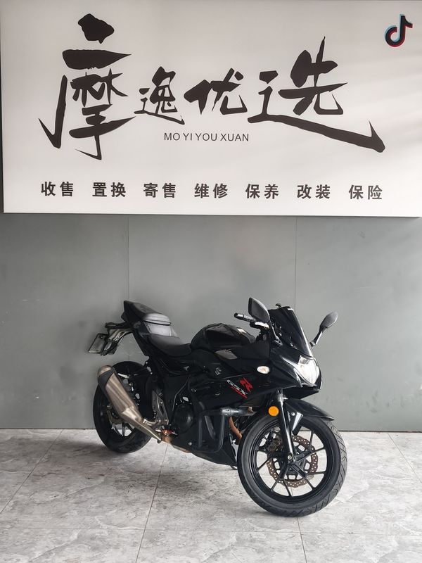 豪爵铃木 GSX250R