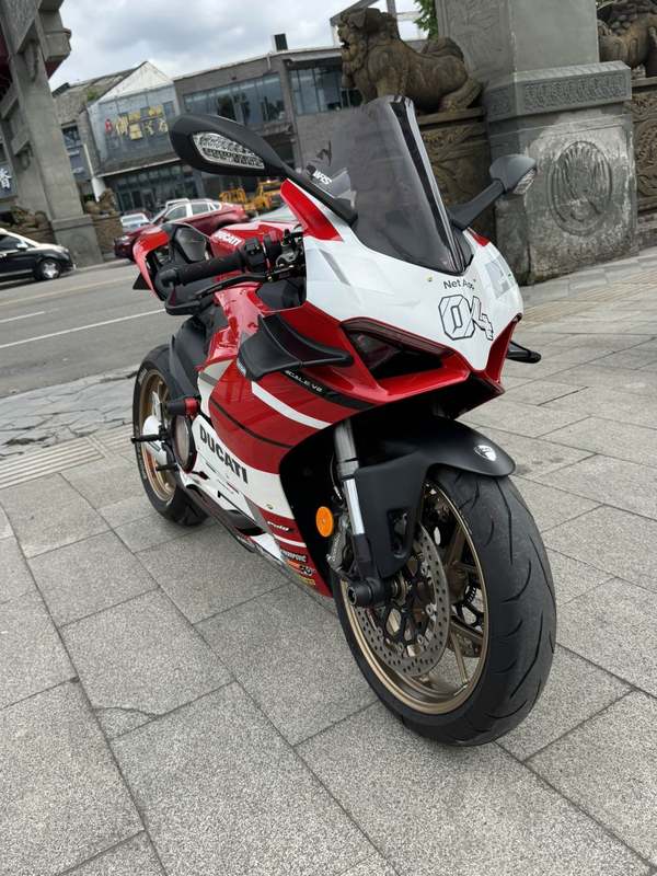 杜卡迪 Panigale V2