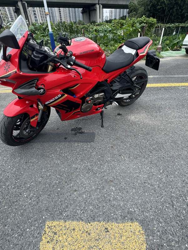 QJMOTOR 赛600
