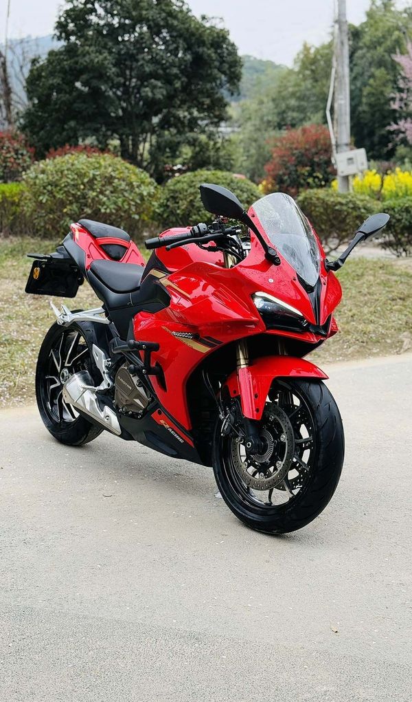 QJMOTOR 赛450