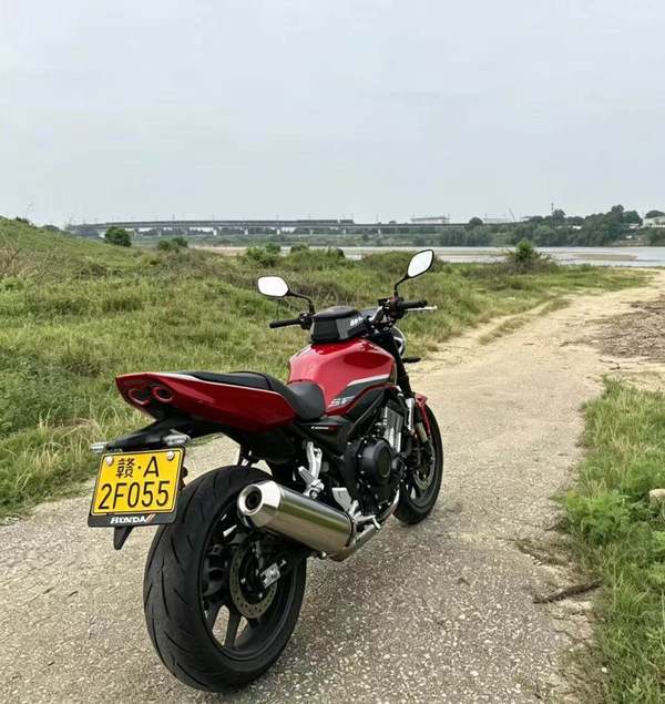 本田 CB500 Super Four
