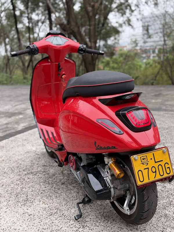 VESPA Sprint 150 Notte