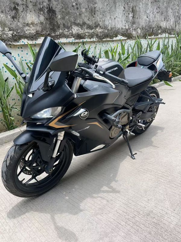 QJMOTOR 赛250