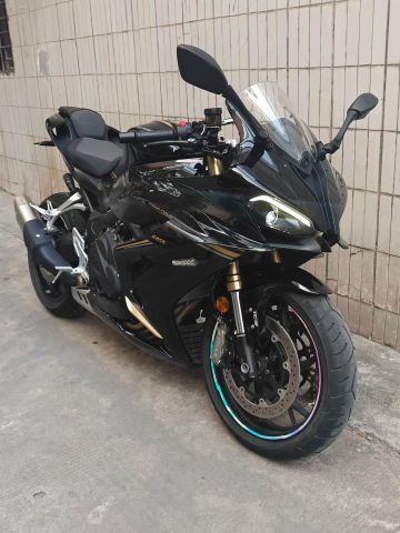 QJMOTOR 赛800