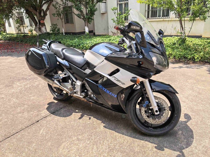 雅马哈 FJR 1300
