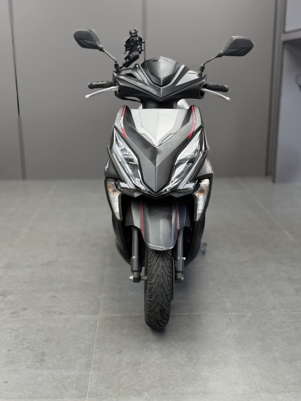 新大洲本田 裂行 RX125Fi