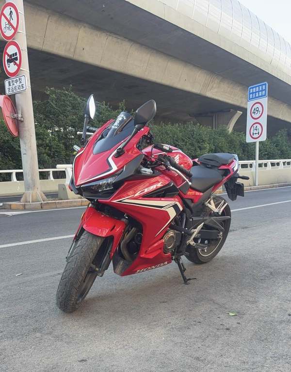 本田DREAMWING CBR500R