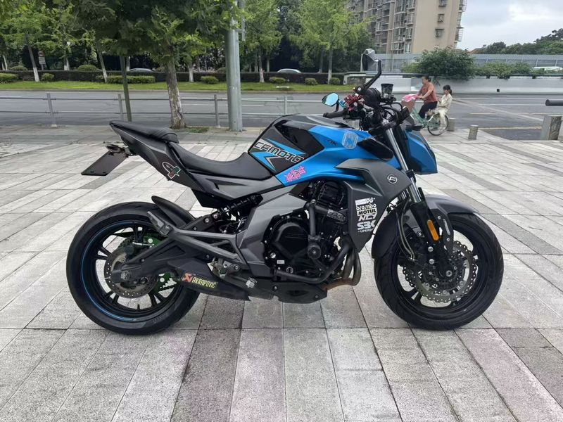春风 400NK