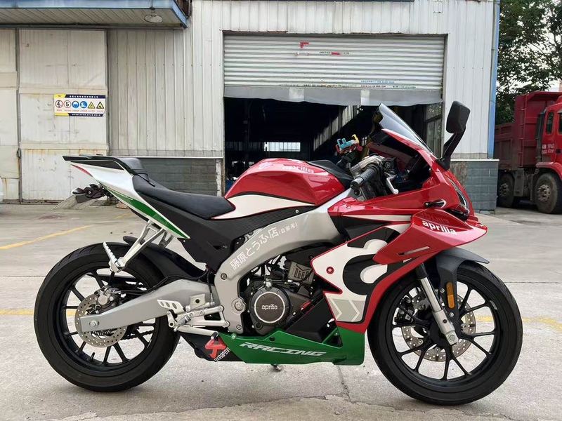 宗申阿普利亚 GPR250R