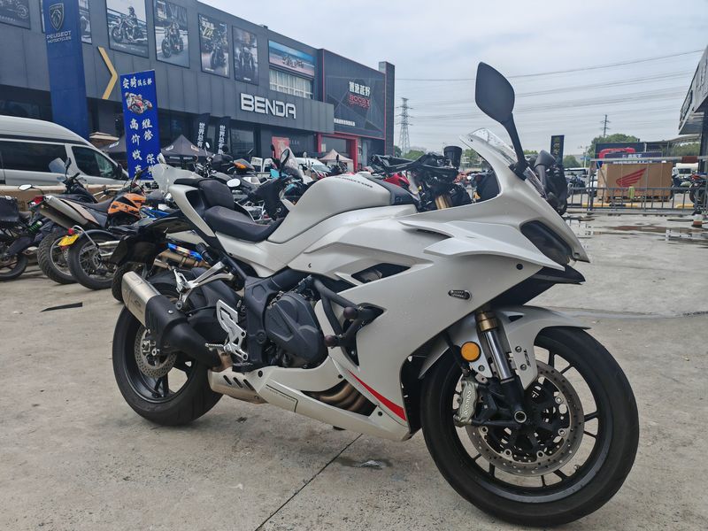 QJMOTOR 赛600