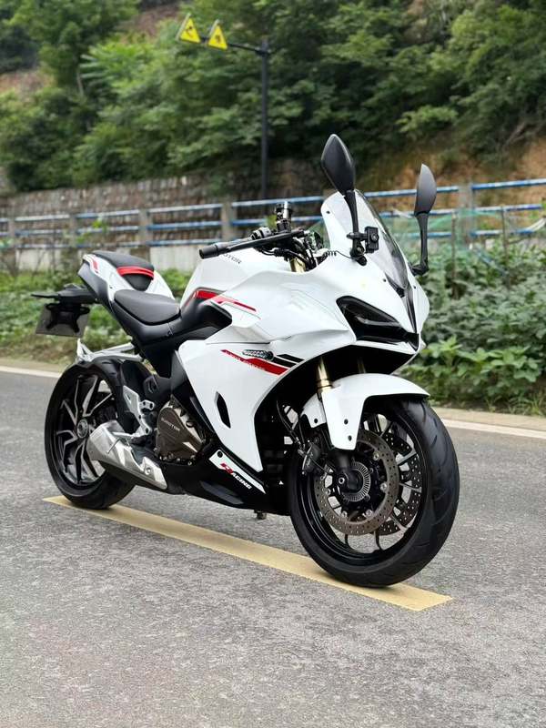 QJMOTOR 赛450