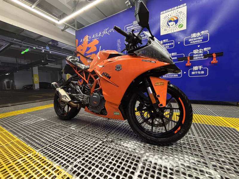 KTMR2R RC 390 