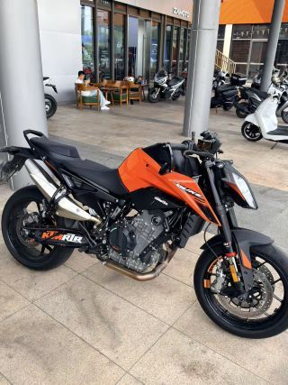 KTMR2R 790 Duke