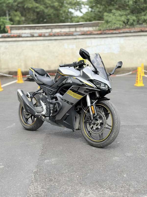 无极 250RR